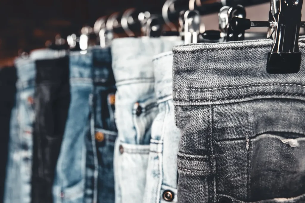 Diferentes tipos de lavagem no jeanswear