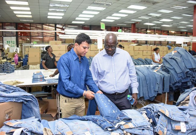 denim fabric production managers evaluate material