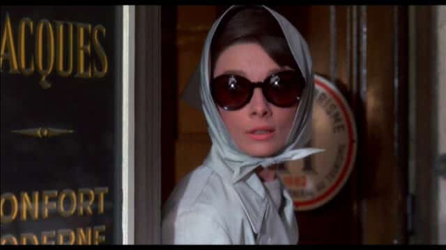 Audrey Hepburn no filme Charada, de 1963