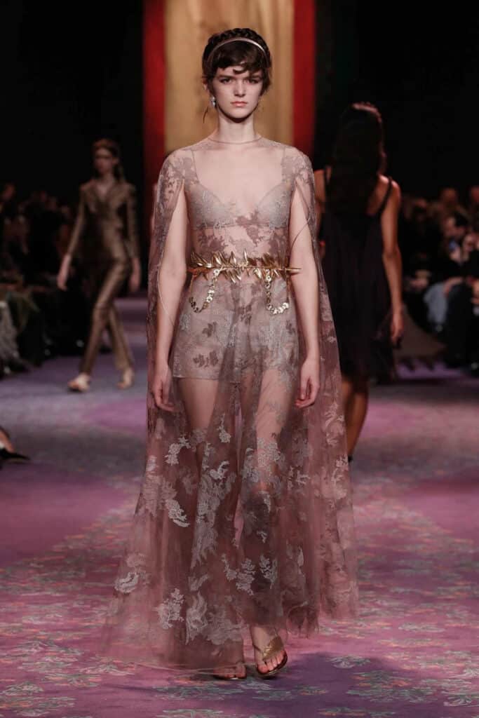 Desfile primavera-verão 2020 alta-costura Dior