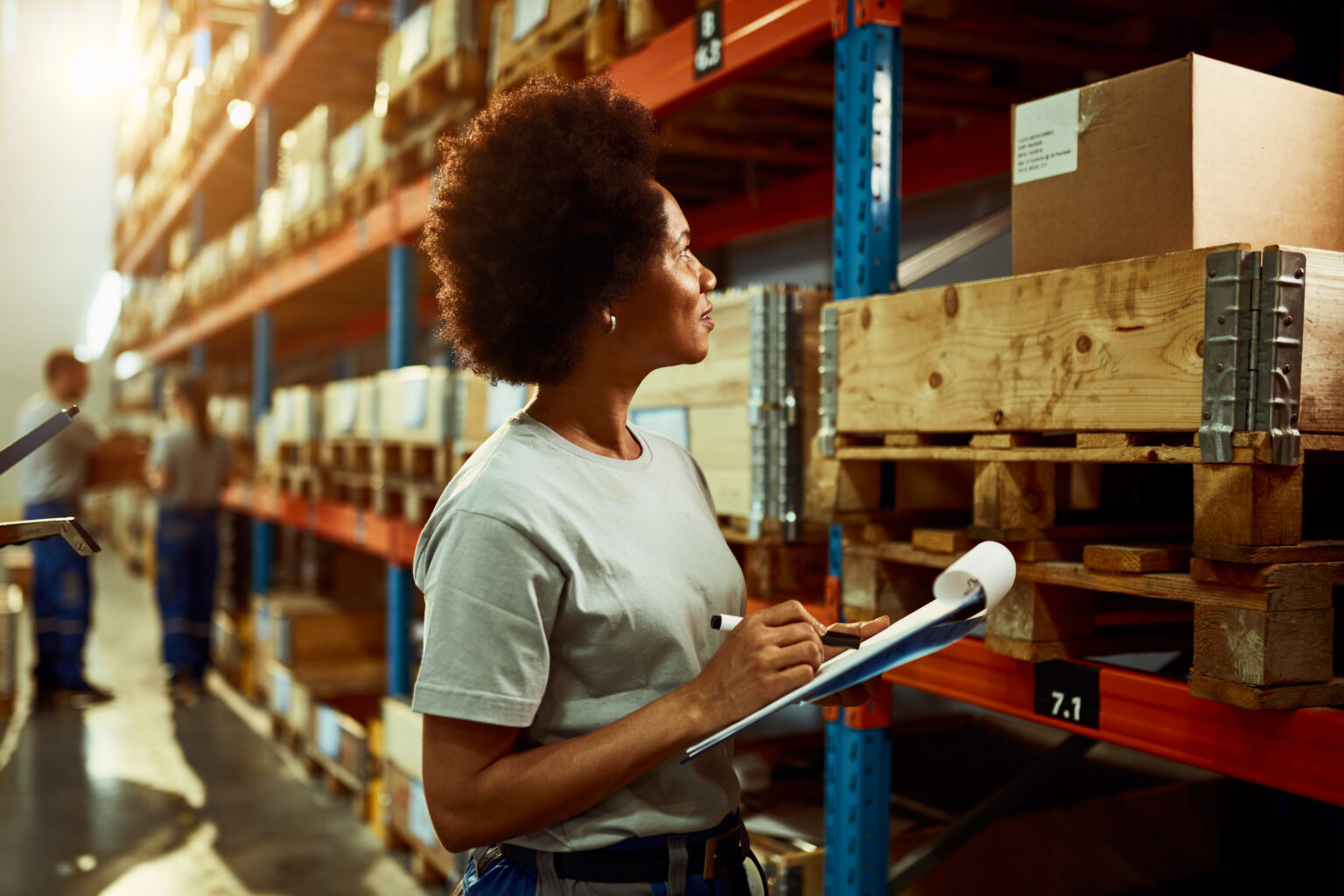 ¿Qué es y cómo hacer el stock de inventarios de moda?