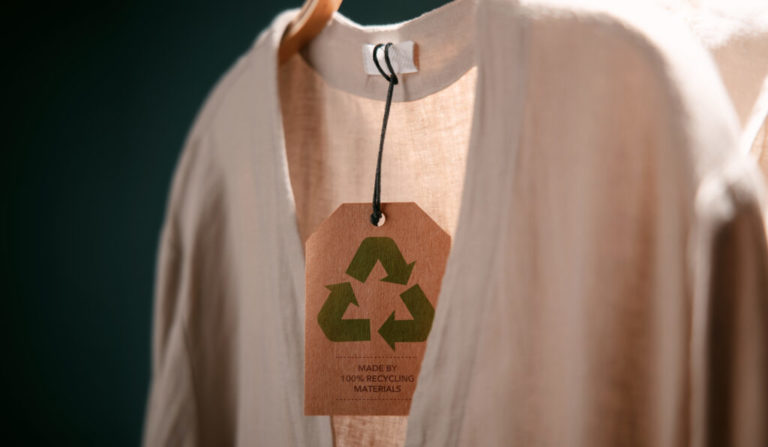 Por que olhar para consumo e produção responsáveis na moda?