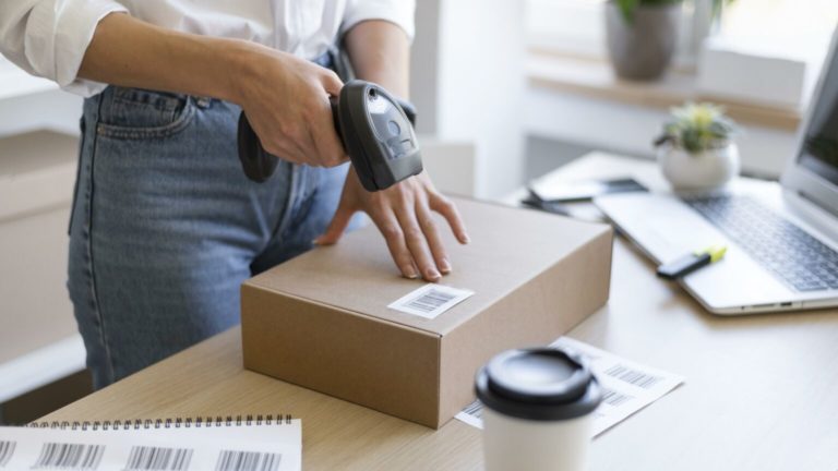 9 passos para aprender como desenhar roupas no computador