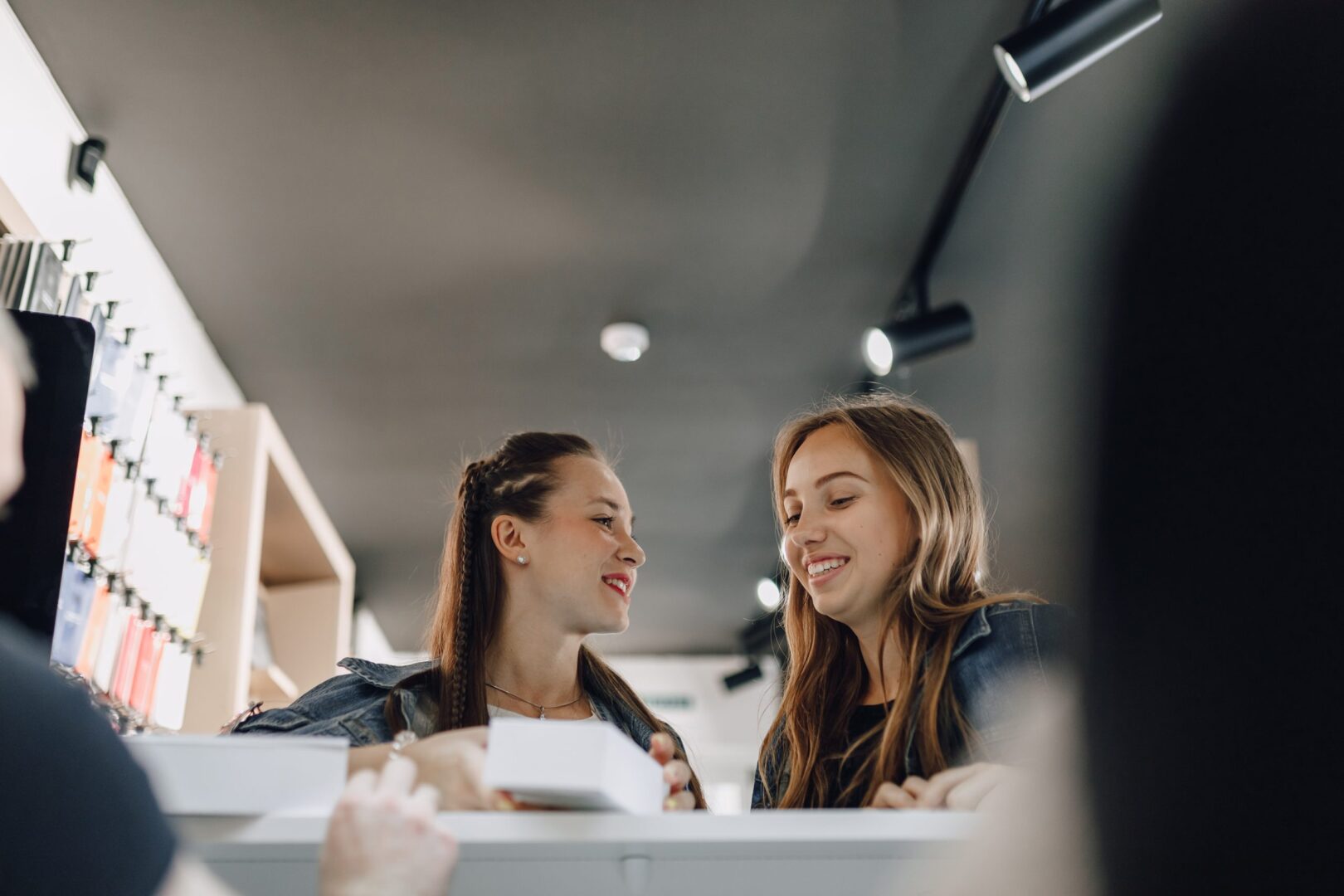 Learn how to make an effective sales pitch in the fashion market