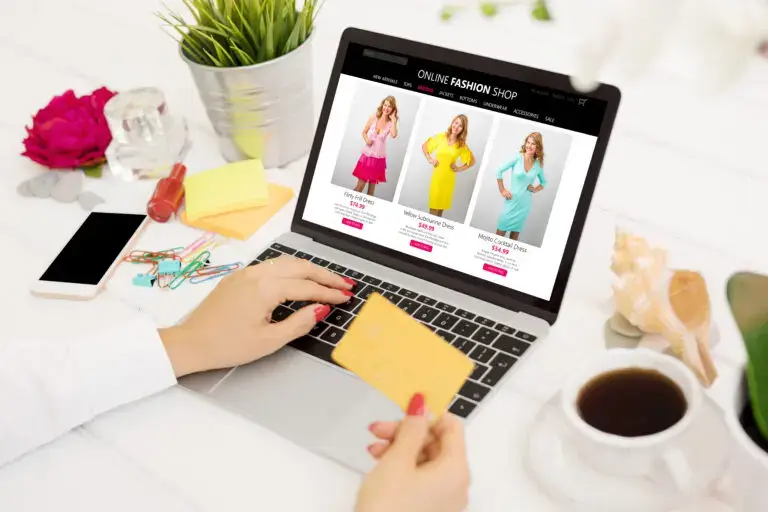 How to start an online fashion store: Woman shopping on an e-commerce platform.