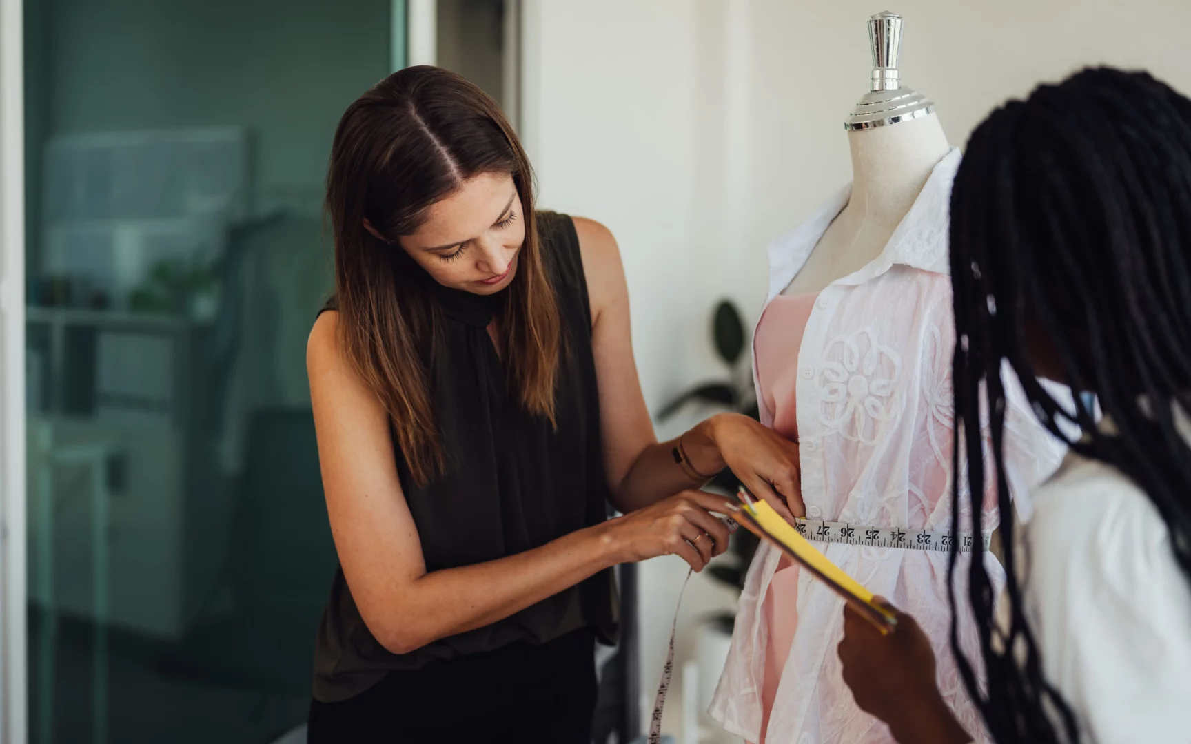 qual è la differenza tra il modellista e il sarto?
