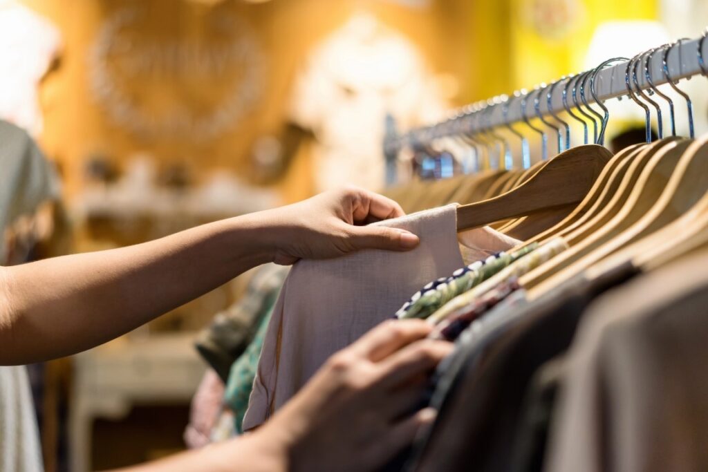 Discover fashion retail challenges and opportunities.