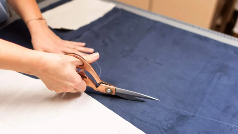 Descubre los secretos para un corte de tela perfecto