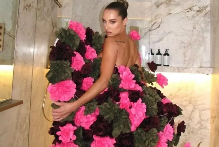Malu borges com vestido de moda criativa de flores 