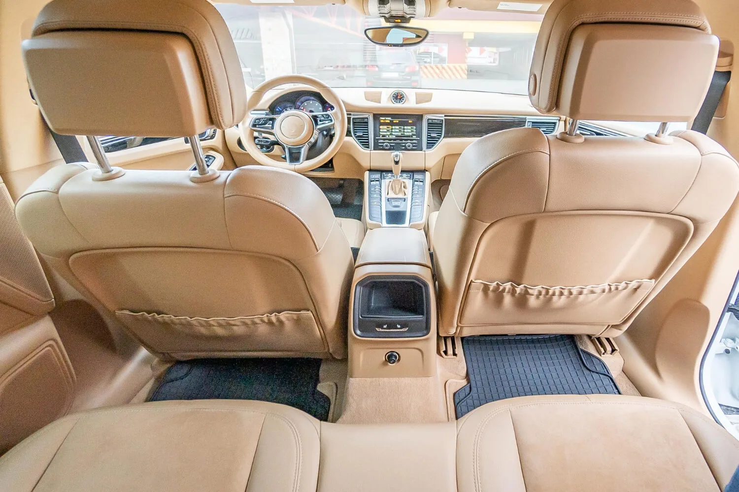 4 advantages of technology in automotive furniture design