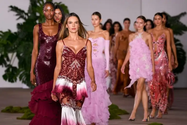 Desfile da NYFW da PatBO, marca de Patrícia Bonaldi