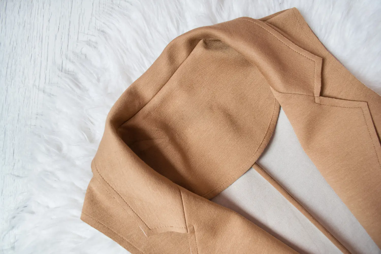 Como escolher o tecido para forro ideal para roupas?