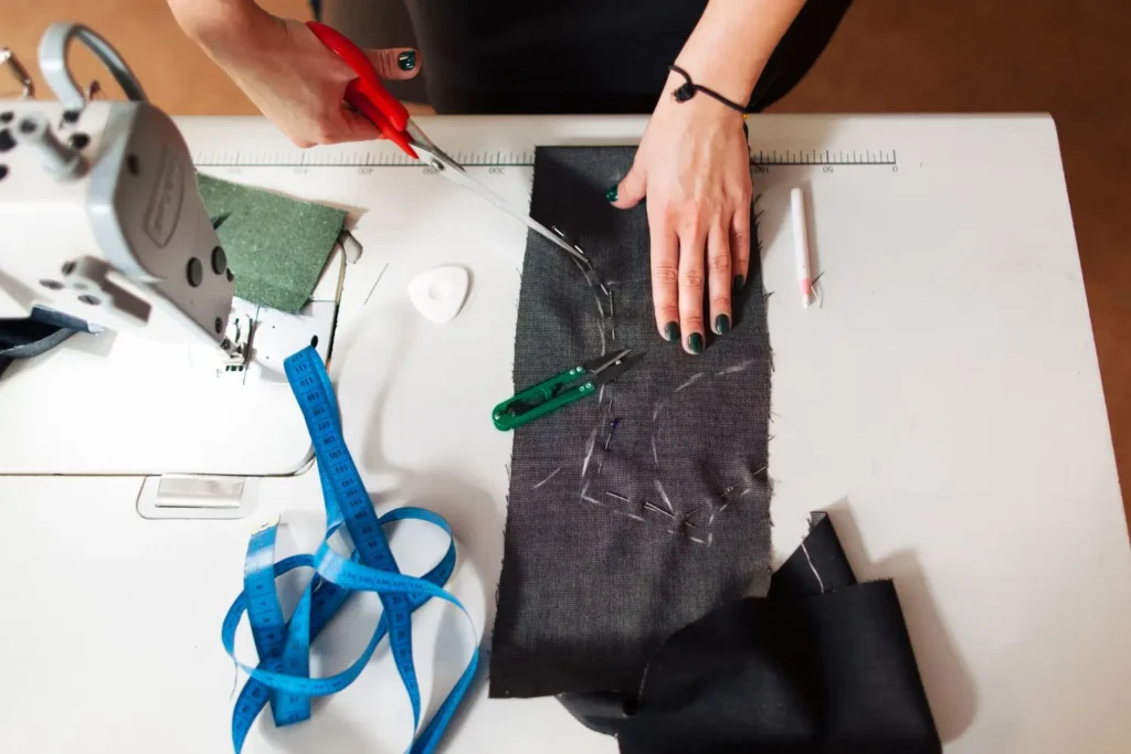 Fazer a modelagem de calça é uma tarefa que precisa de atenção e cuidado.