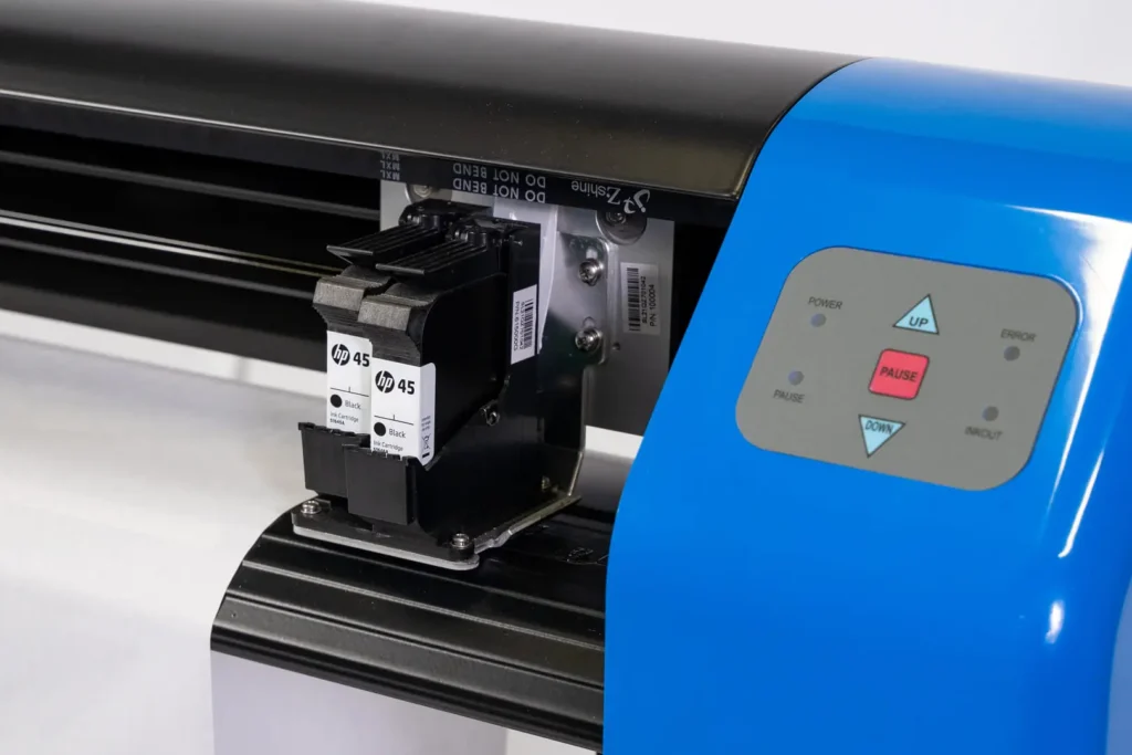 Botões da máquina Audaces Plotter Essence com cartuchos HP