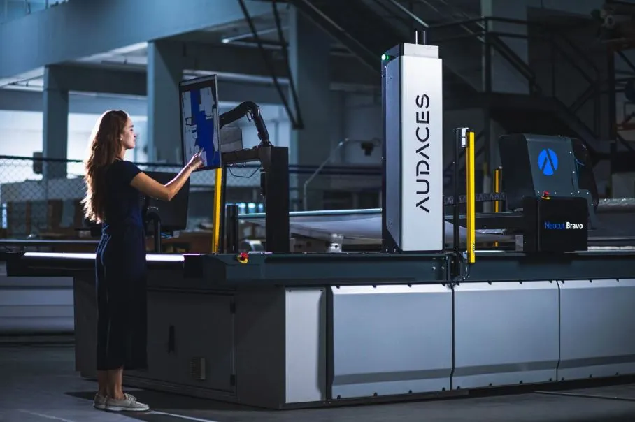 Singapore industrial production: Audaces offers the best technology for the textile industry.