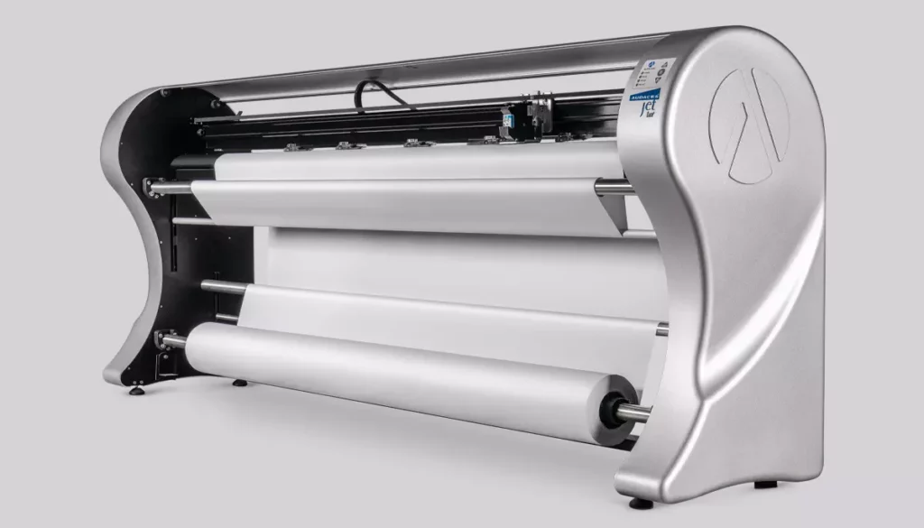 Plotter machine: the Audaces Jet Lux model.