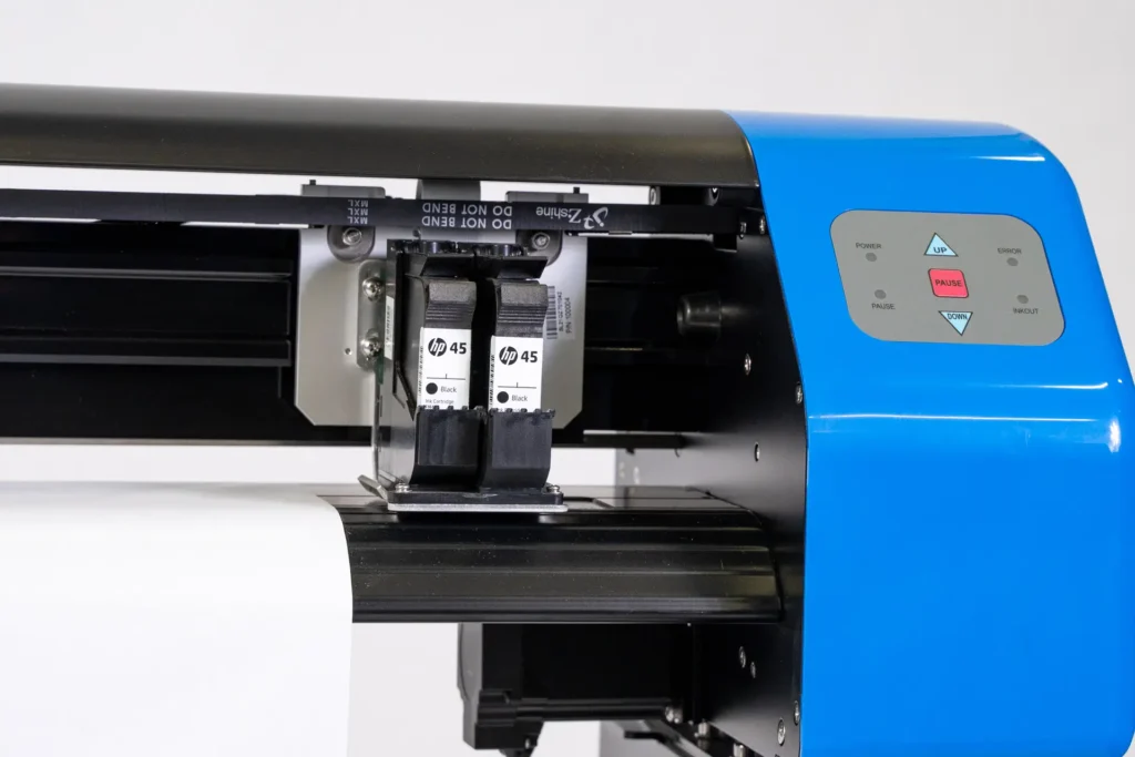 Plotter para confecção de moda Audaces Plotter Essence em zoom-in