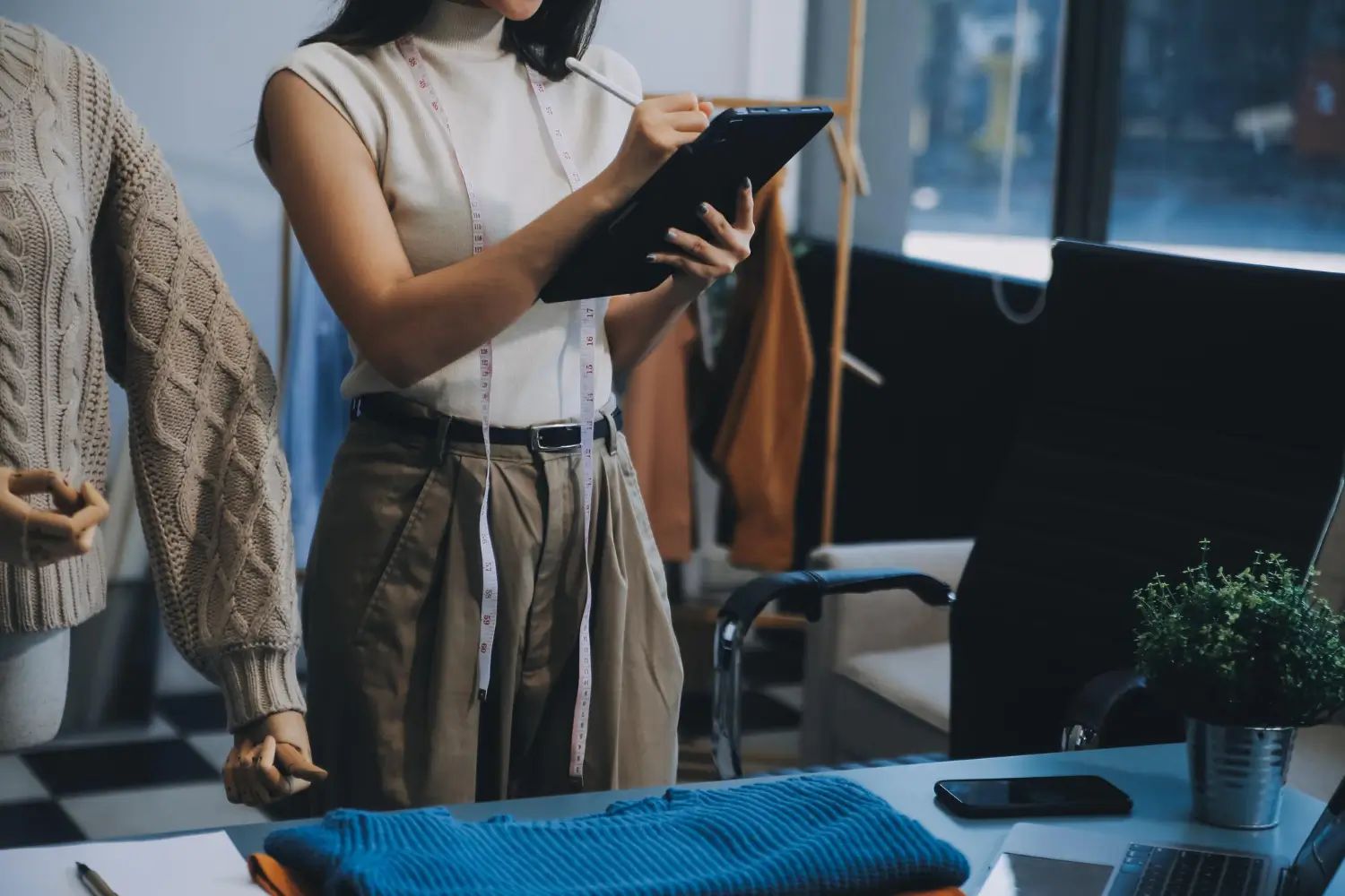 Saiba como funciona o processo produtivo na moda