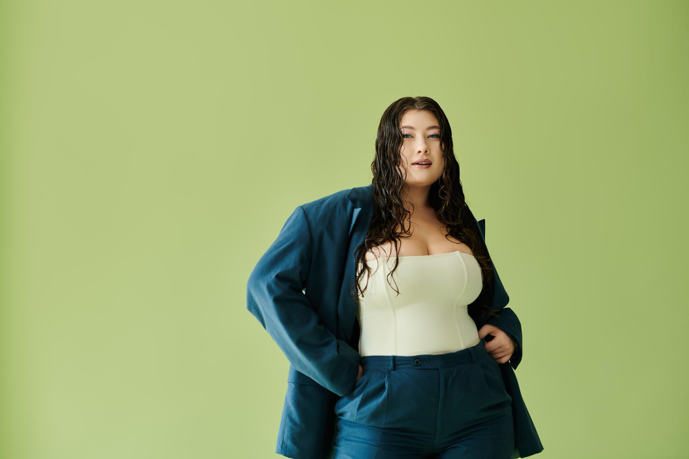 Market niche: A plus-size model posing for the camera.