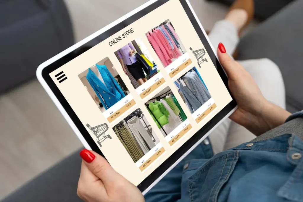 Dona de e-commerce tentando classificar diferentes tipos de roupas