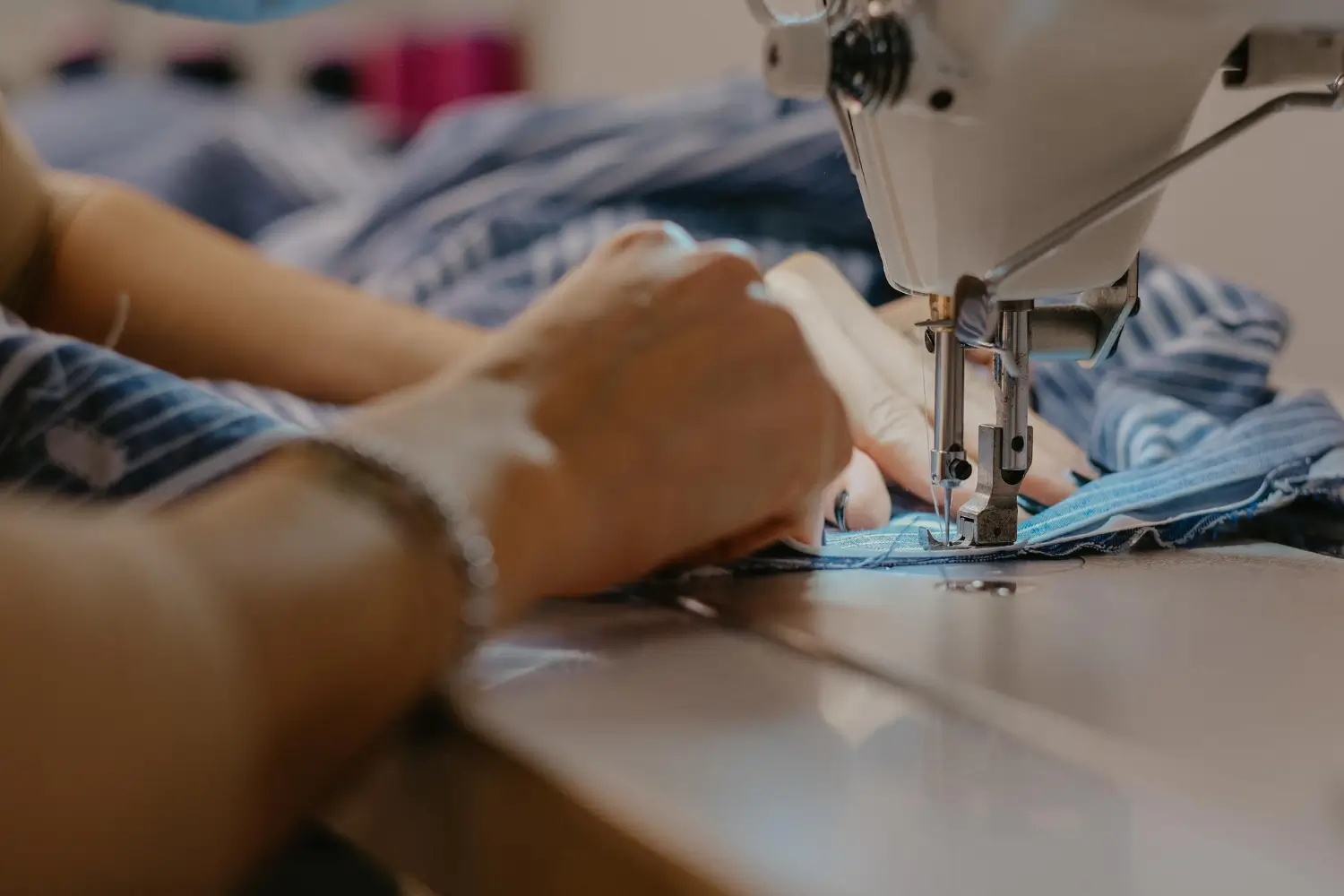 Passo a passo para aprender como costurar roupa